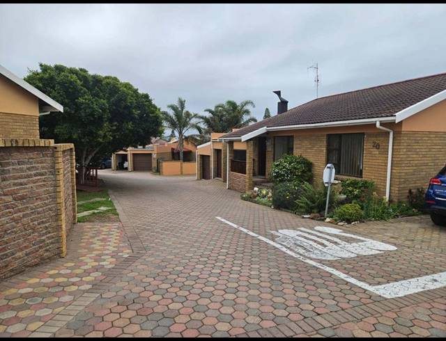 2 BEDROOM TOWNHOUSE FOR SALE IN HEIDERAND